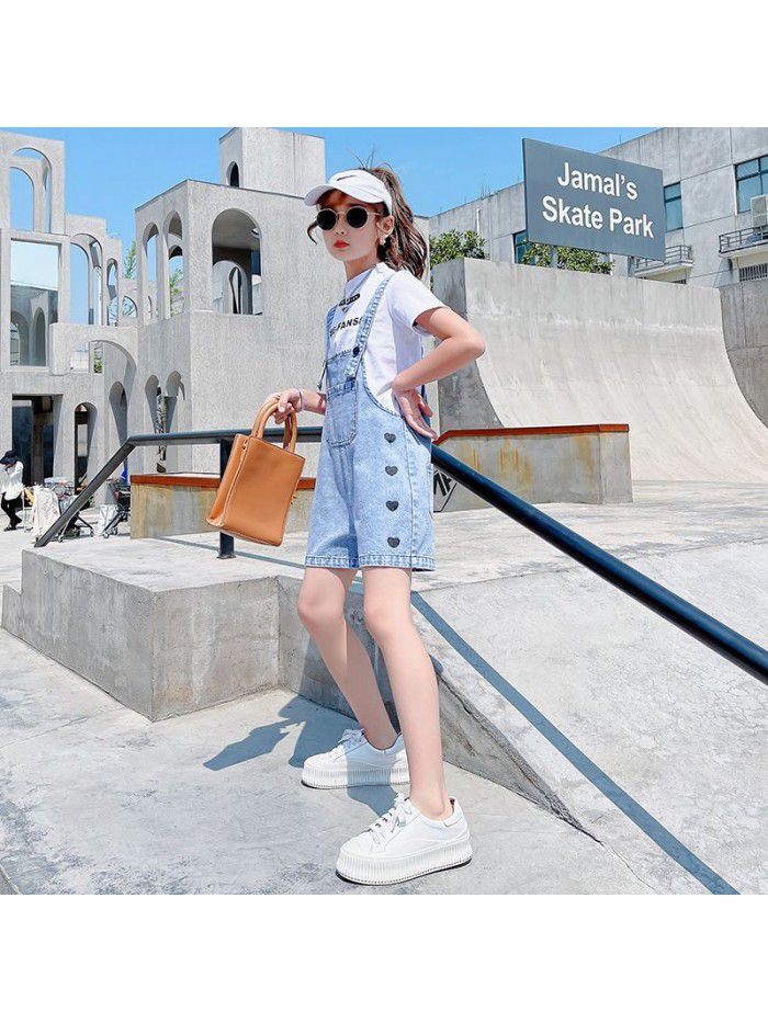 Girl's suspender pants for middle and large children's foreign style loose denim shorts summer thin children's love pants 