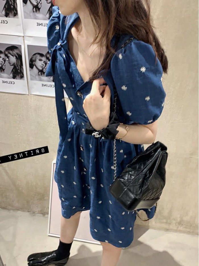 Little Junjun Britney Spears embroidered dress lady blue temperament goddess fan Shouyao skirt summer 
