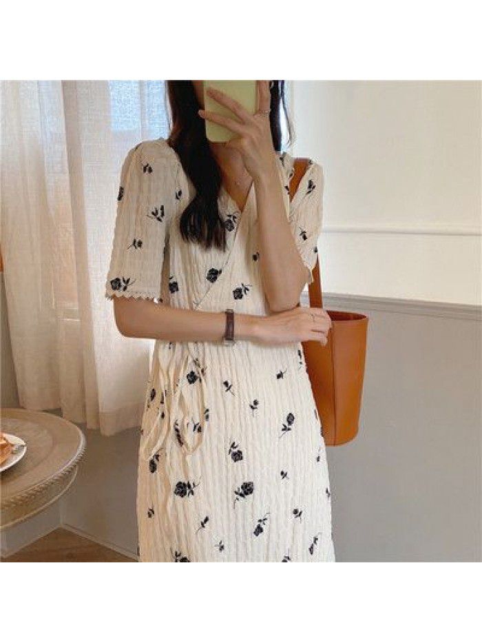 Summer  new slim temperament V-neck waist short sleeve A-line dress French floral dress summer dress 