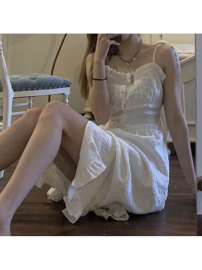 It's really nice to wear, close your eyes Bi into the other Ju, with a neckline and Auricularia auricula edge. It's a special goddess skirt for the goddess Festival 