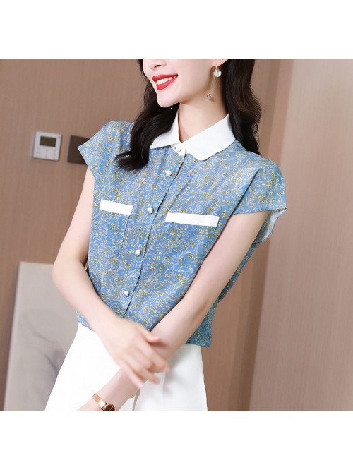 Silk crepe de Chine shirt with small flowers for w...