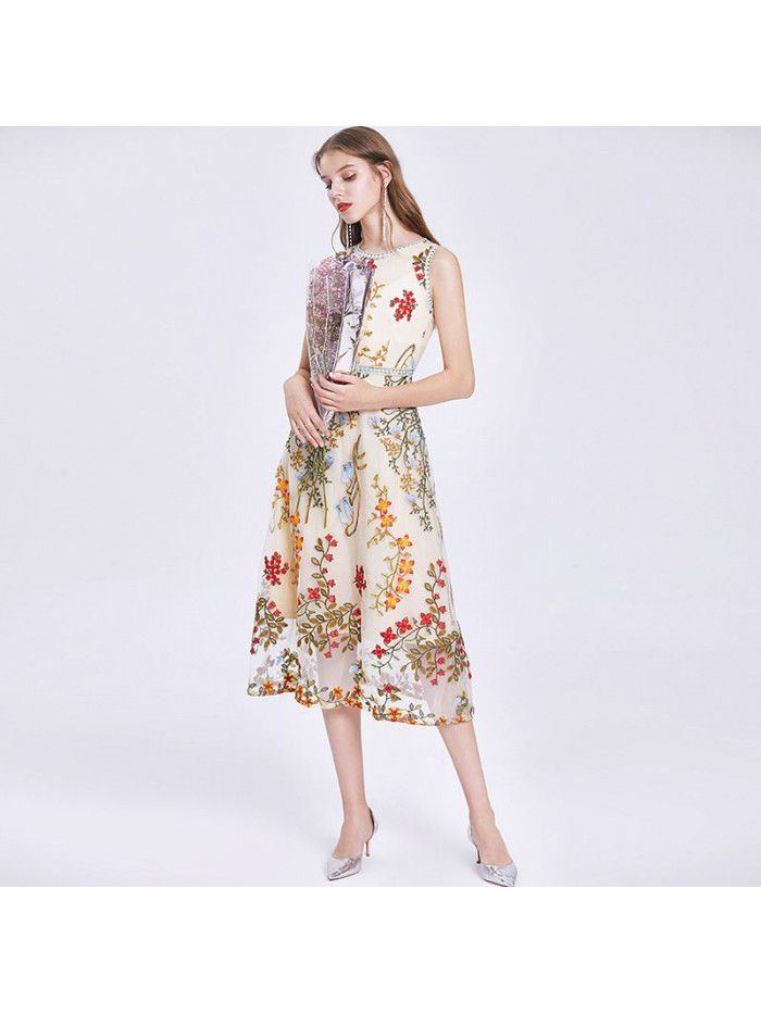 Spring and summer new embroidered flower slim elegant dress
