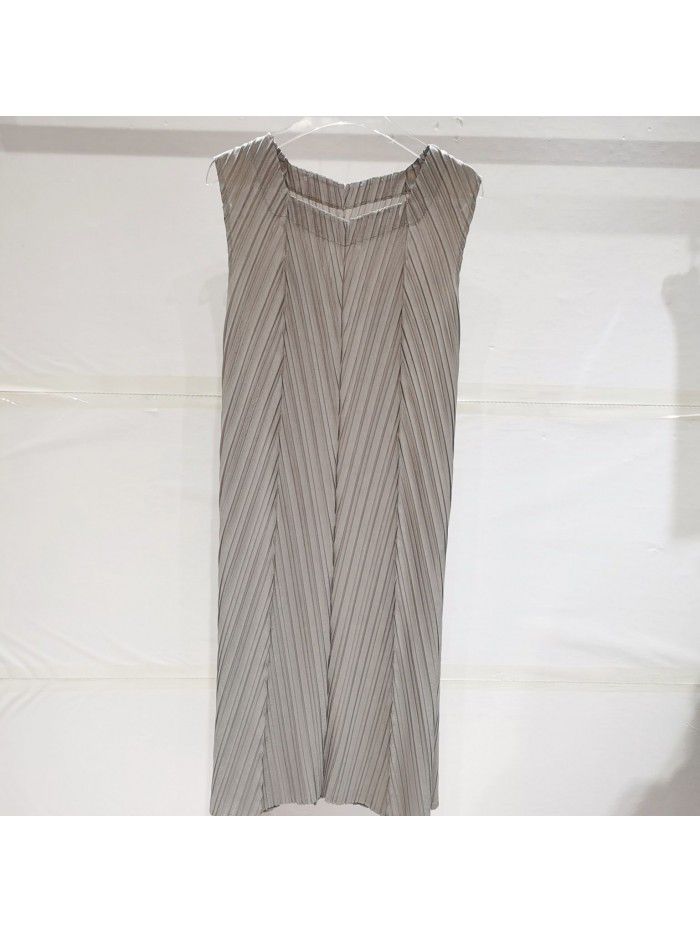 High end pleated minimalist fashion casual mid length herringbone pleated dress 