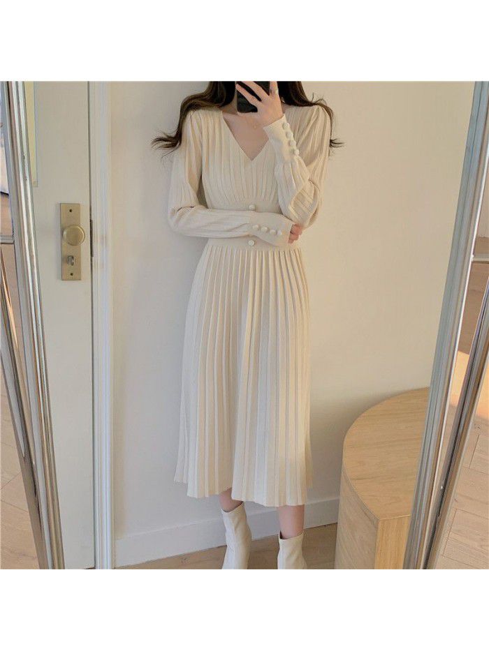 Early spring new v-neck medium-length knitted dress with thin temperament and large pleats in autumn and winter for women  Early spring new v-neck medium-length knitted dress with thin temperament and large pleats in autumn and winter for women