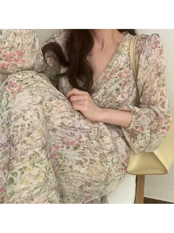 Autumn New Style Gentle and Solid Fairy Fragmented V-neck Chiffon Dress Long Dress  Autumn New Style Gentle and Solid Fairy Fragmented V-neck Chiffon Dress Long Dress