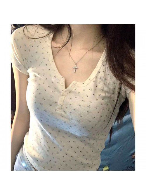 New Little Fresh Fragmented Flower Top Three Butto...