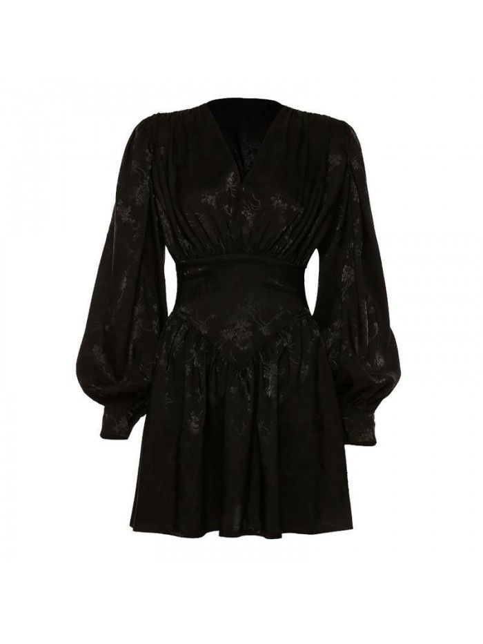 Solid color long sleeved dress for women with V-neck, sexy and slim waist, princess style short skirt 