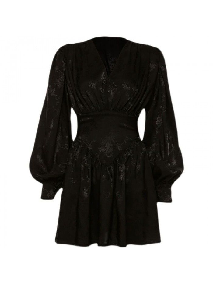 Solid color long sleeved dress for women with V-neck, sexy and slim waist, princess style short skirt 