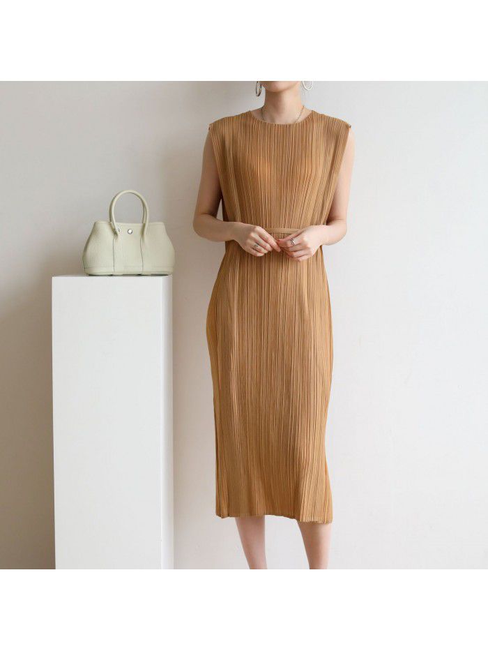 High end pleated PP mid length dress with a stylish and slimming fit and a lace up skirt