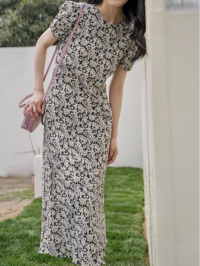 Printed waistband slimming dress with fresh French floral floral floral charm for ladies and ladies commuting 